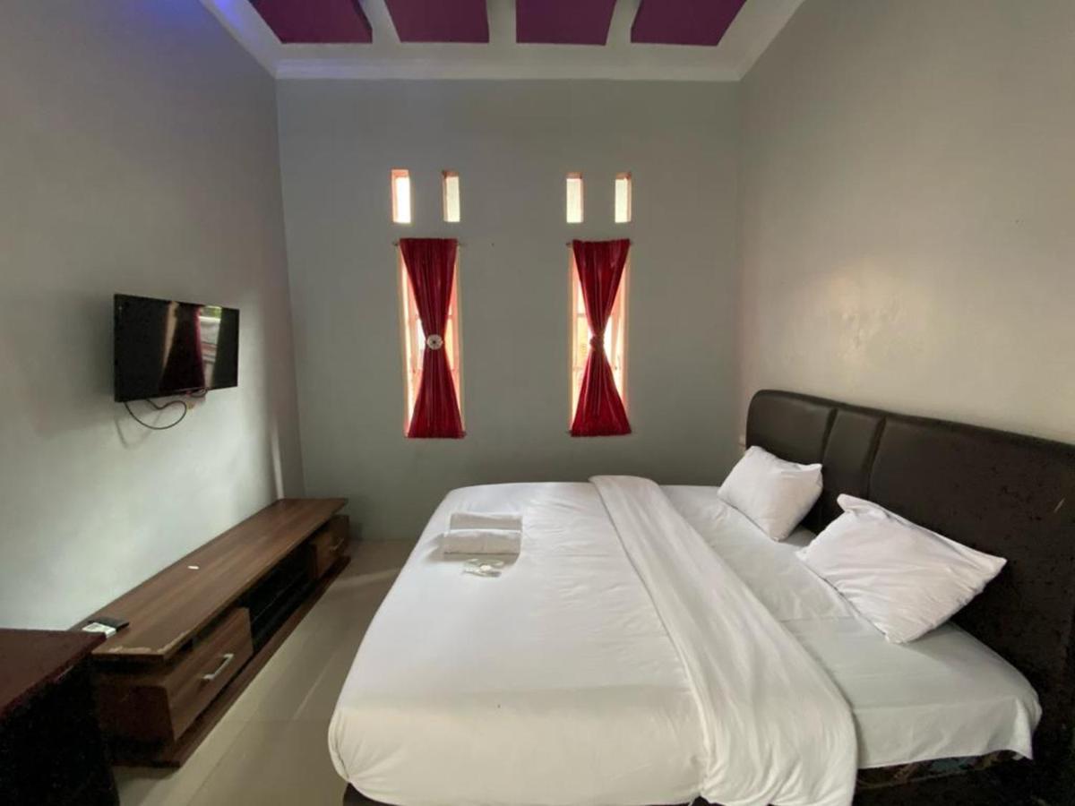Djaboerigin Mongonsidi Guest House Redpartner Medan Exterior photo