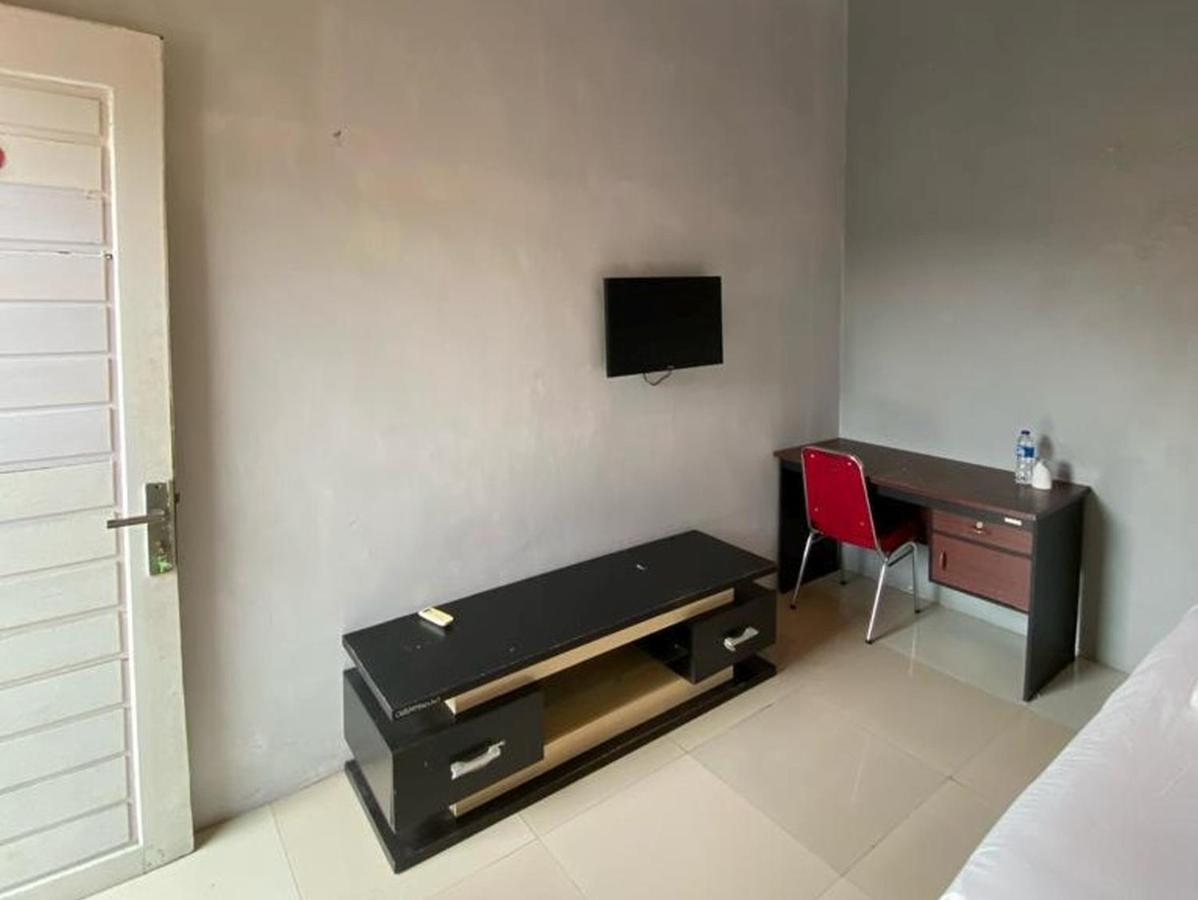 Djaboerigin Mongonsidi Guest House Redpartner Medan Exterior photo