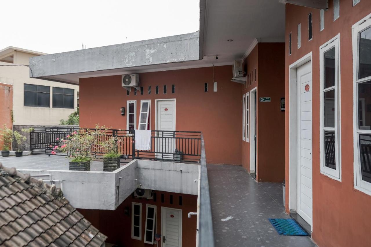 Djaboerigin Mongonsidi Guest House Redpartner Medan Exterior photo