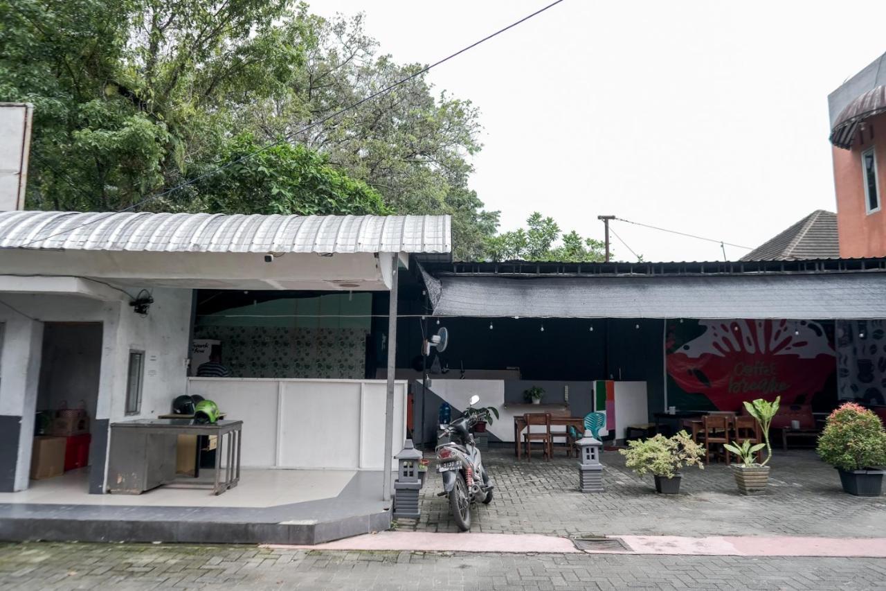 Djaboerigin Mongonsidi Guest House Redpartner Medan Exterior photo