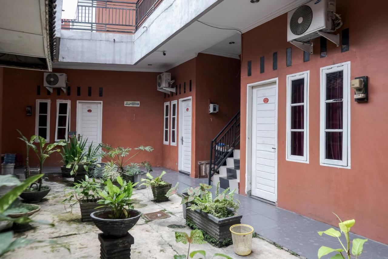 Djaboerigin Mongonsidi Guest House Redpartner Medan Exterior photo