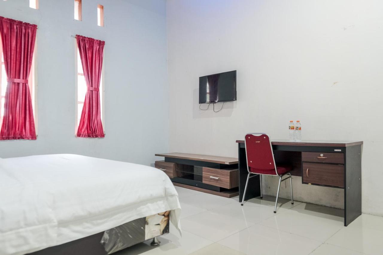 Djaboerigin Mongonsidi Guest House Redpartner Medan Exterior photo